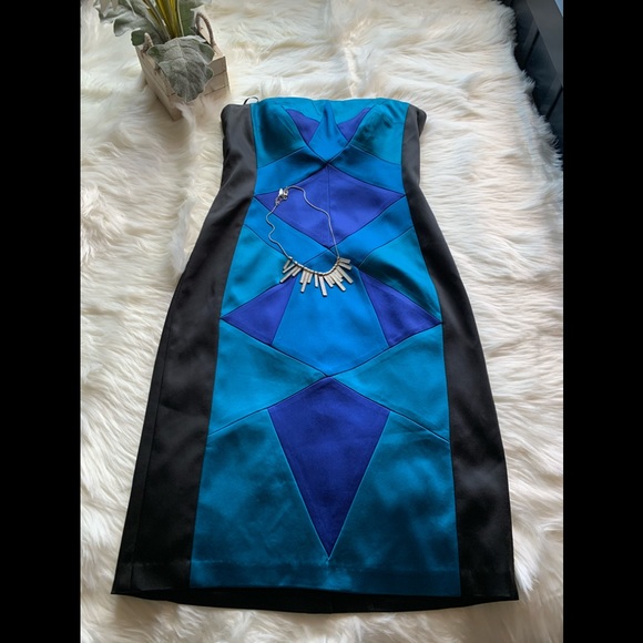JAX DRESS - Picture 3 of 14